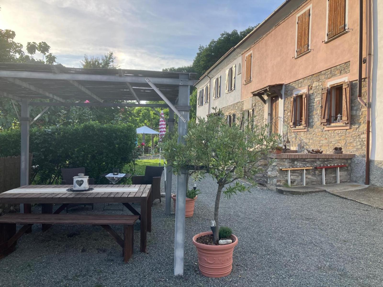 Casa Petra - Casa Tre Stelle - Casa Caneva - Ferien Fuer 6-14 Personen Ponti Eksteriør bilde